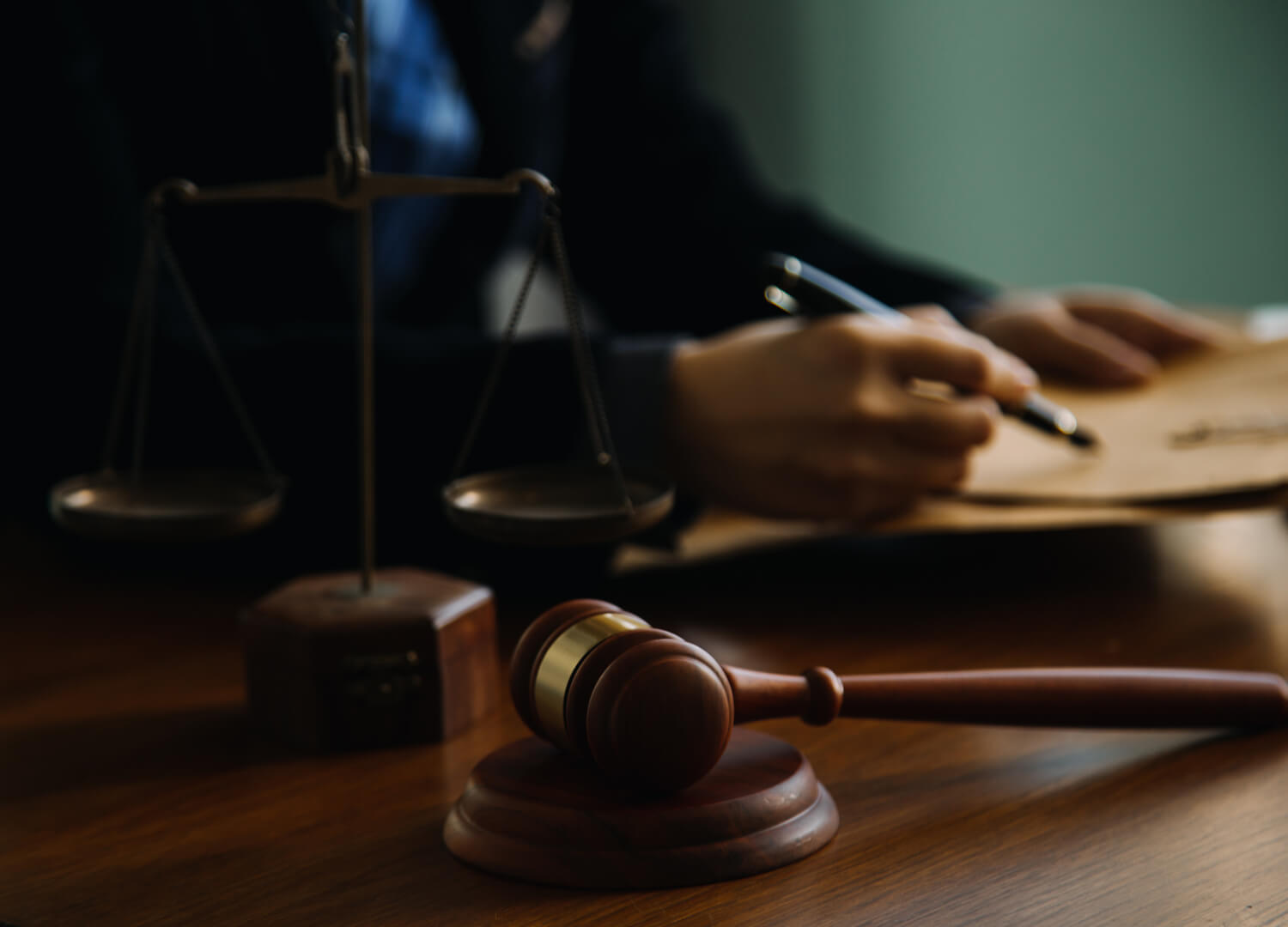 Attorneys & Legal Support